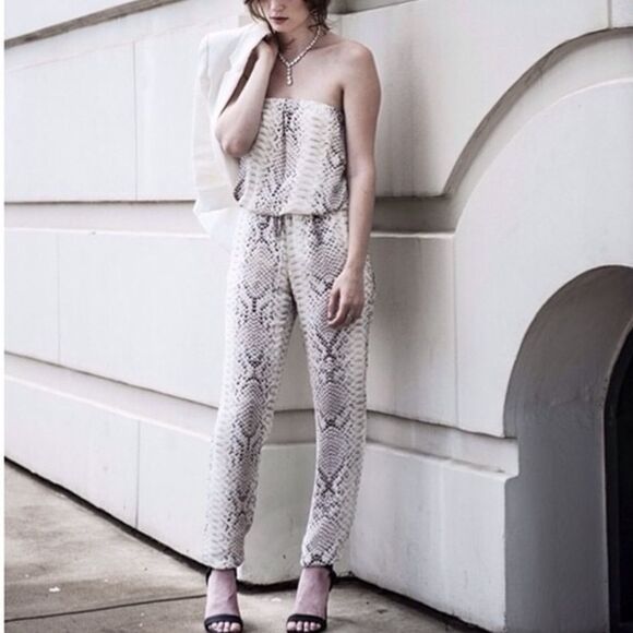 HAUTE HIPPIE Silk Snake Print Sleeveless Tube Pants Jumpsuit Brown Cream XS - Picture 6 of 11